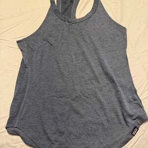 Patagonia Capilene Cool Trail Tank Top blue size xs